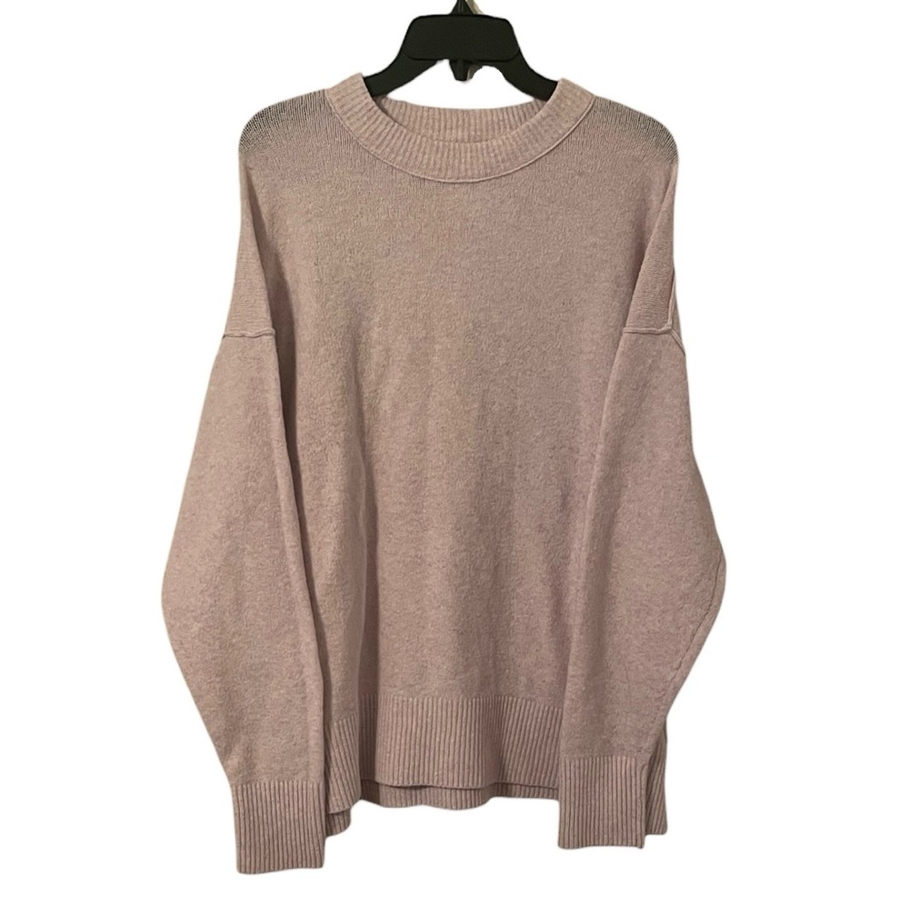 Aerie Women’s Light Purple Crewneck Exposed Seam Pullover‎ Sweater Size M